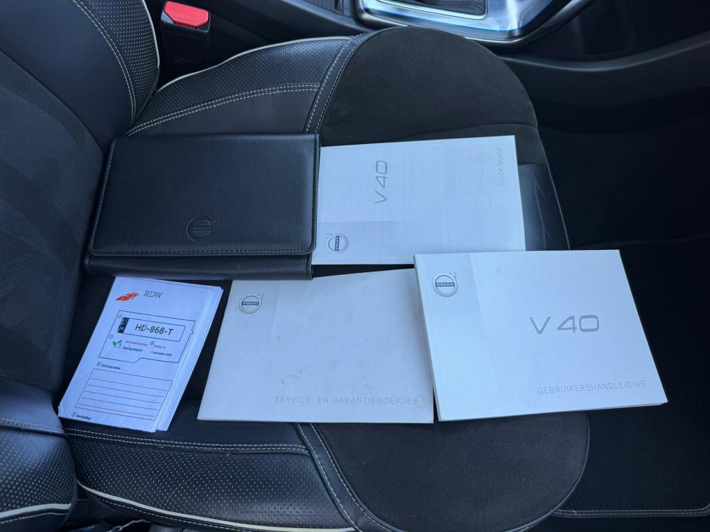 Volvo V40 2.0 d2 r-design business * nap * 100% onderhouden * 2e eigenaar