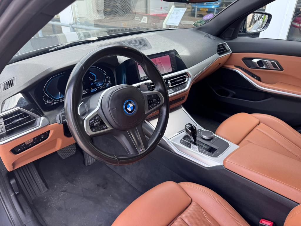 BMW 3-serie touring 320e business edition plus