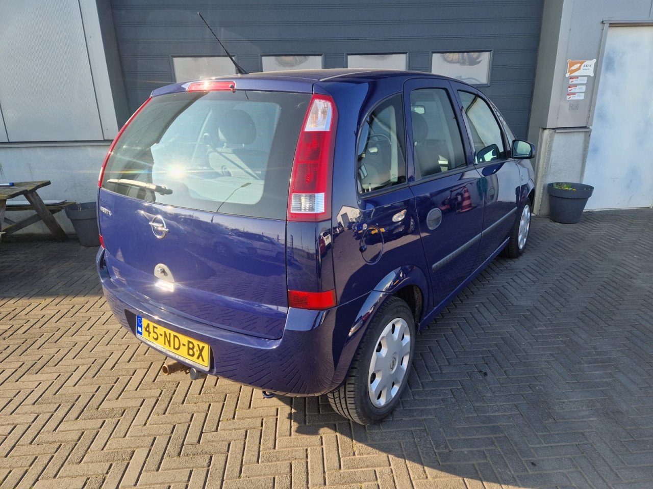 TE KOOP OPEL MERIVA 1.6 ENJOY MET AFNEEMBARE TREKHAAK