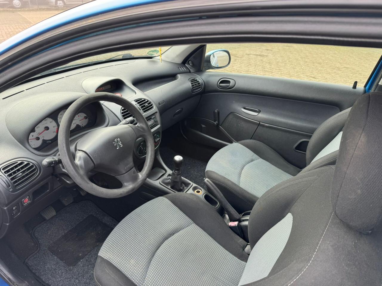 Peugeot 206 bj 2004  1000 euro