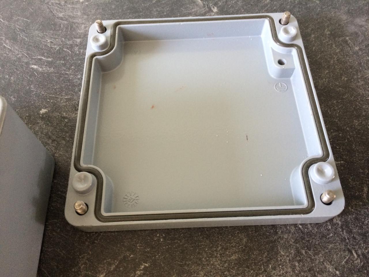 Waterdichte lasdoos / aluminium €15,-