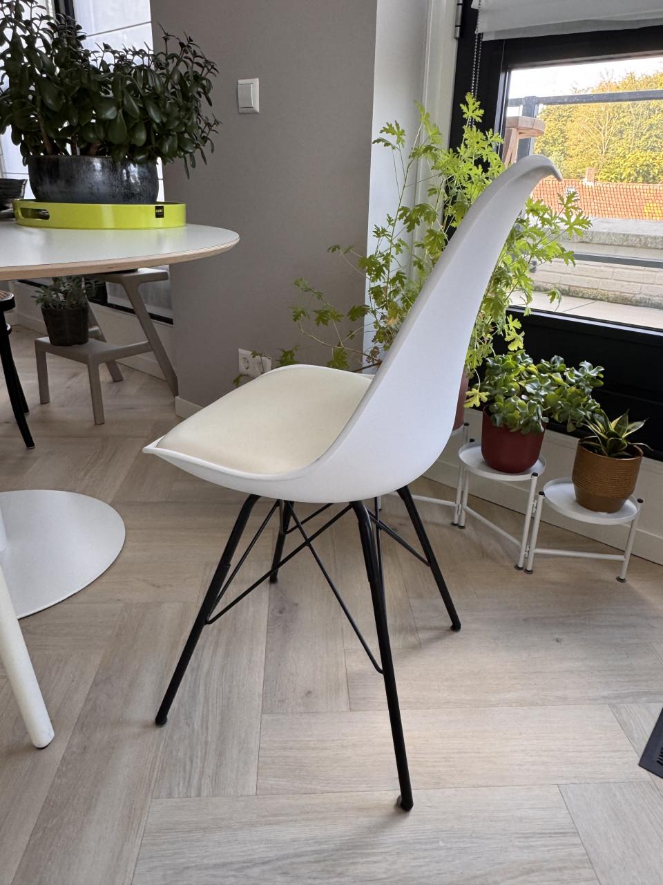 Gratis stoelen 5 stuks