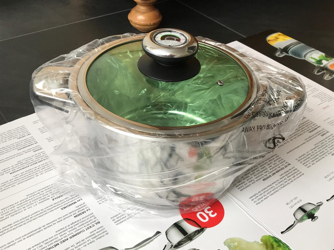 Pannenset 12 delig nieuw in de doos