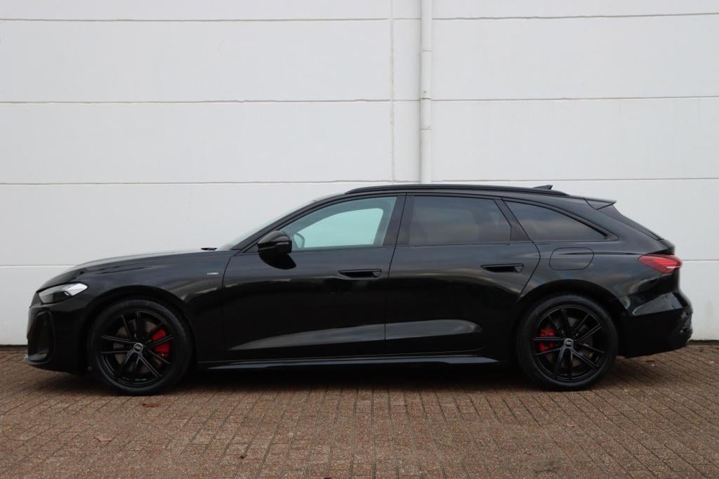 Audi A5 avant 2.0 e-hybrid quattro s edition competition black style 367pk 