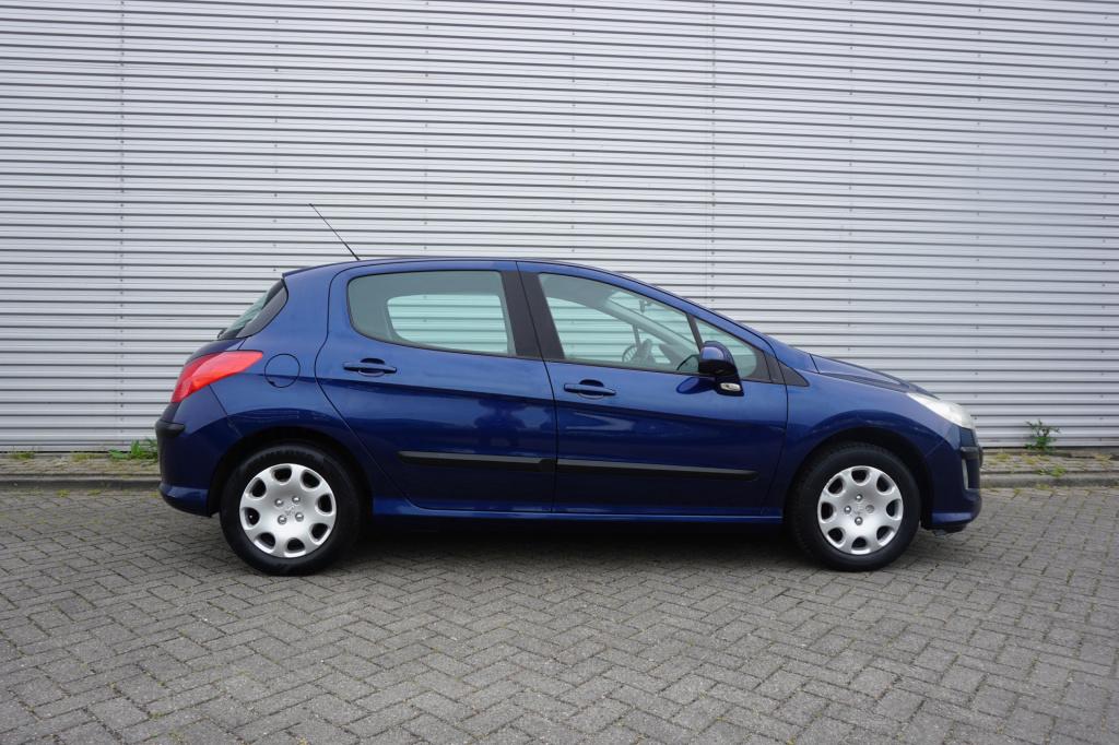 Peugeot 308 1.4 vti xr airco / cruise / elektr. ramen / trekhaak