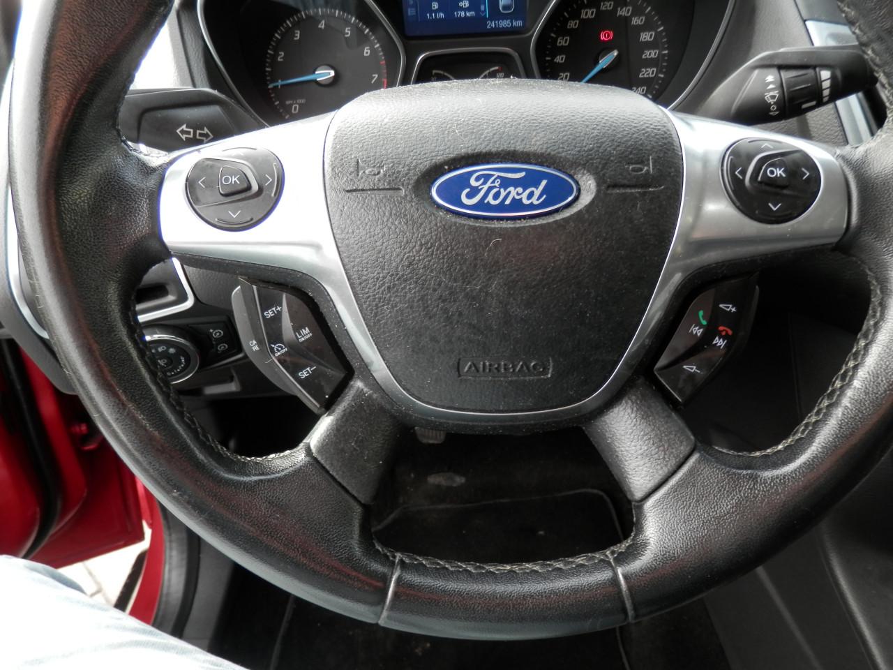 Auto Garant Biedt Aan: Ford Focus 1.6 First Edition