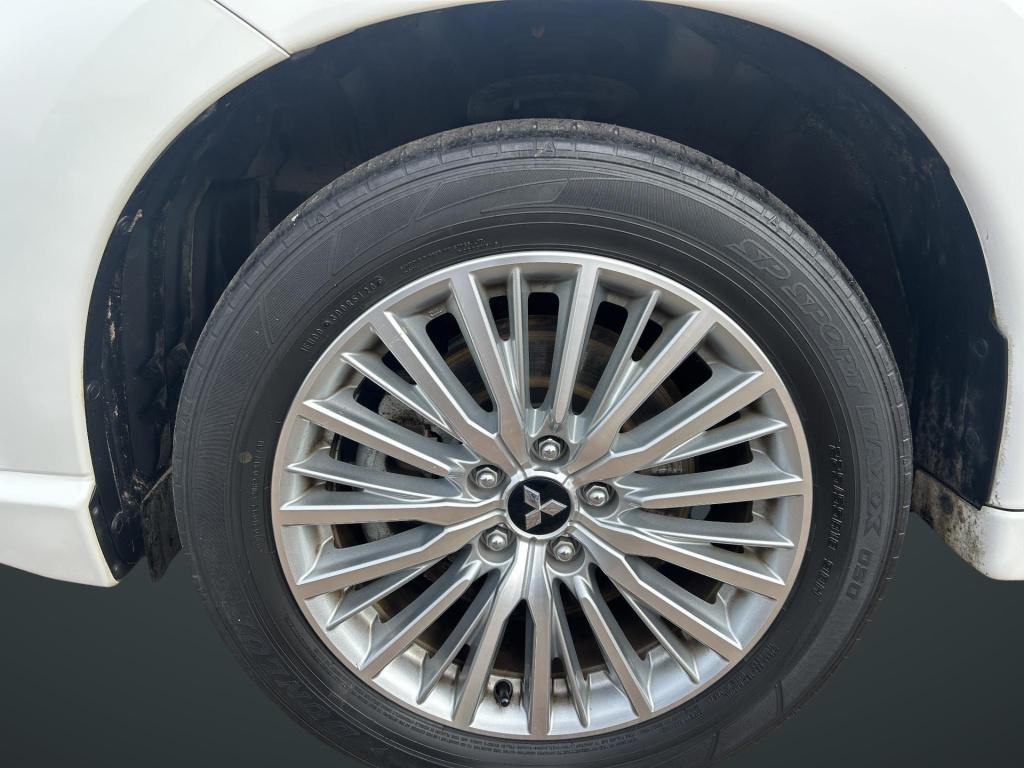 Mitsubishi Outlander 2.4 phev pure+