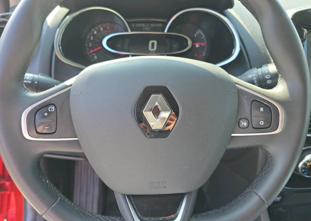 Renault Clio estate 0.9 tce limited