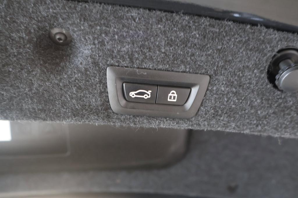 BMW 5 Serie 528i high executive dealer oh, carplay, pano, keyless, led, hea