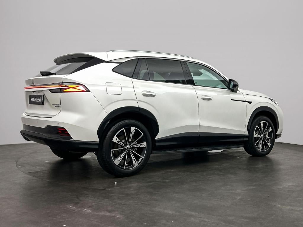MG Hs mg phev 1.5 luxury madness deal edition