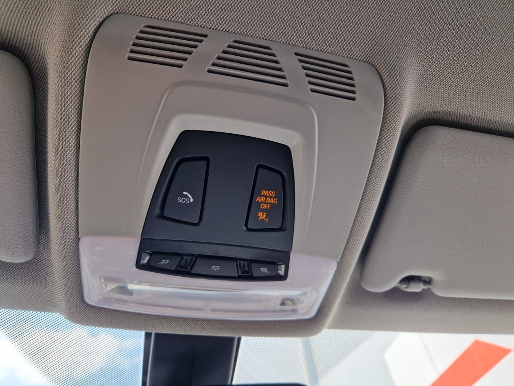BMW 3-serie 330e centennial high executive