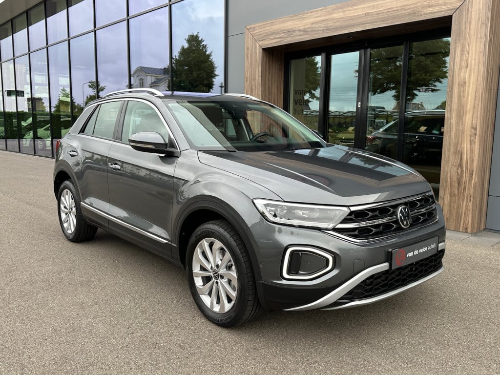 Volkswagen T-roc 1.5 tsi 150pk dsg style carplay | camera | keyless | elek.