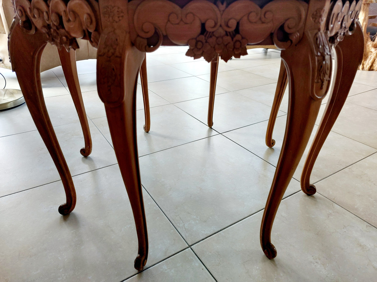 Wortelhouten salontafel