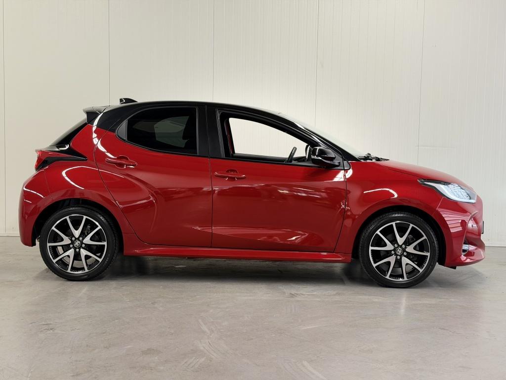 Toyota Yaris 1.5 hybride bi-tone executive| hud| stoel.verw| camera| bsm