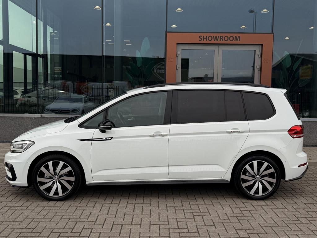 Volkswagen Touran 1.5 tsi highline business r 7p | acc | achteruitrijcamera