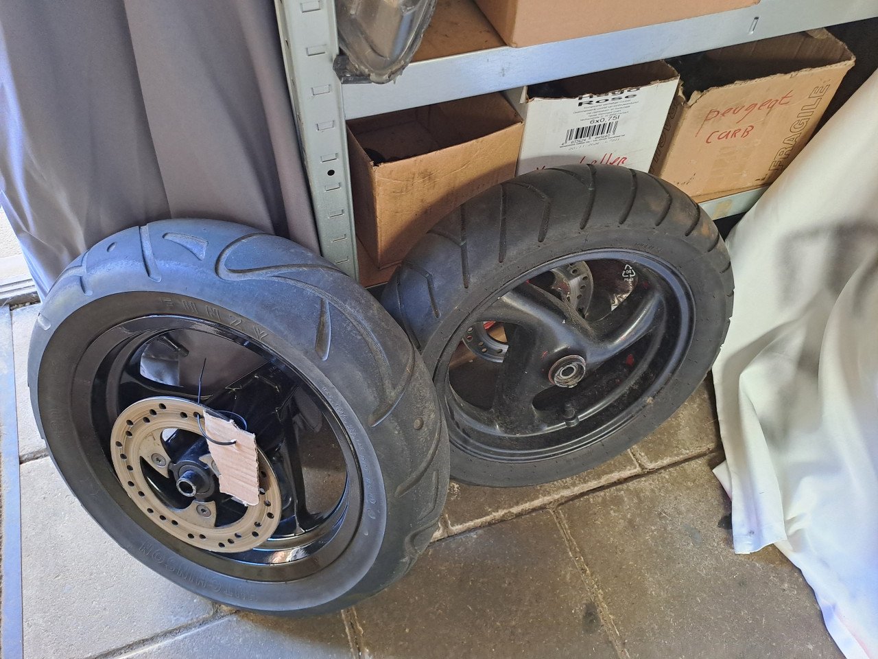 Te koop bijna alle onderdelen voor peugeot vivacity