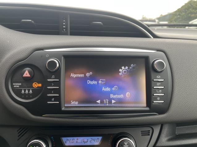 Toyota Yaris 1.5 hybrid active