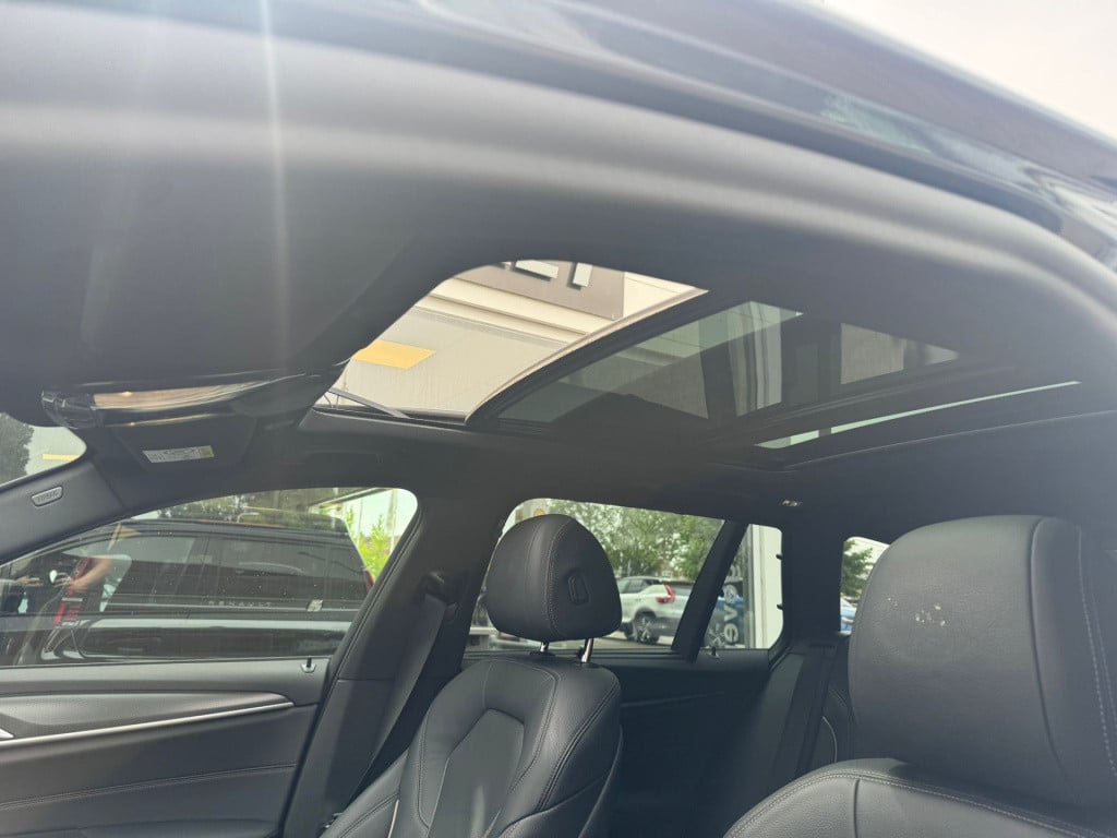 BMW 5 Serie touring 530e high executive
