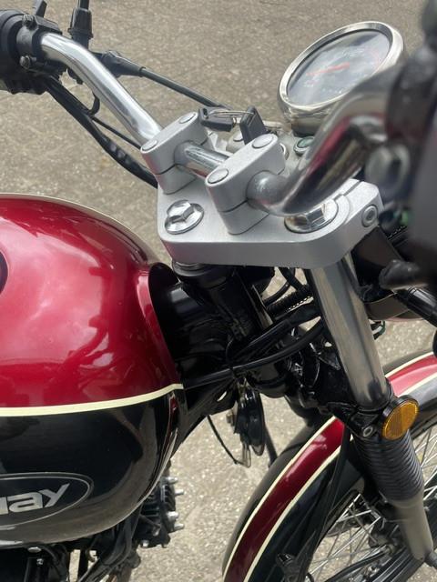 Schitterende demo hanway raw 50 caferacer van 1 ste eigenaar met maar 1775k