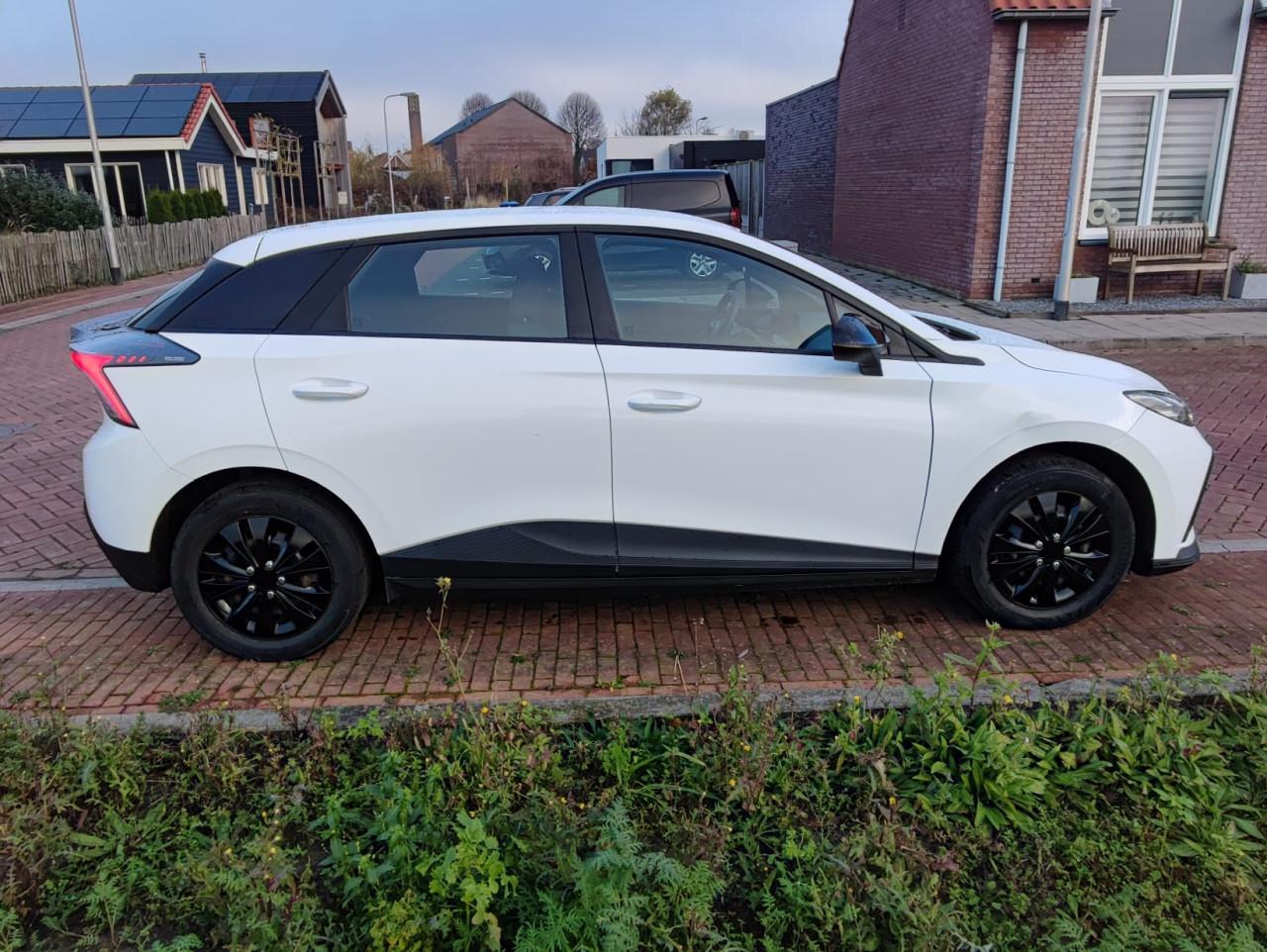 MG 4  bj 2023 45000 km.