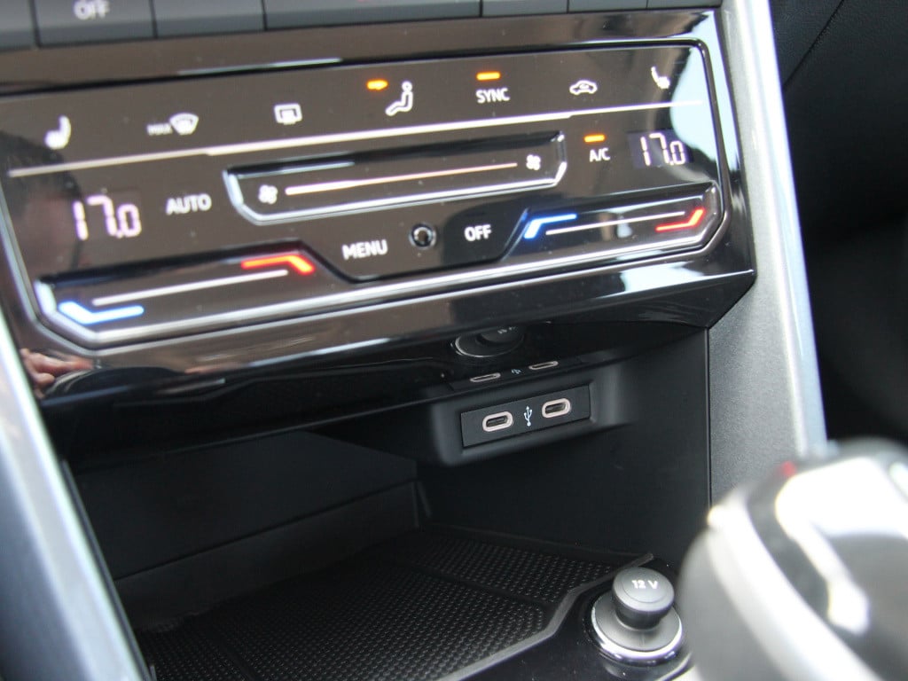 Volkswagen T-roc 1.5 tsi 150pk dsg style | private lease!