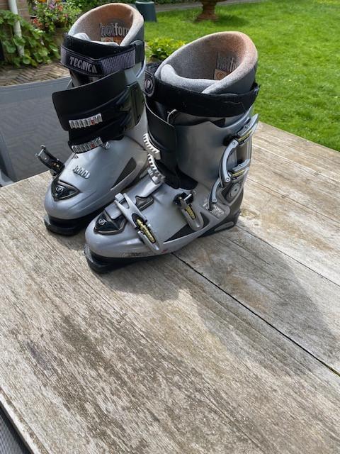 Skischoenen maat 43