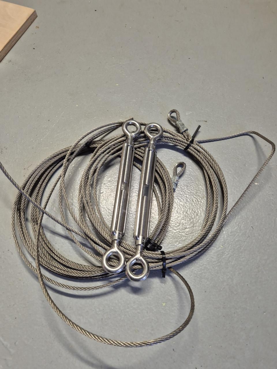 Draadspanners en kabel