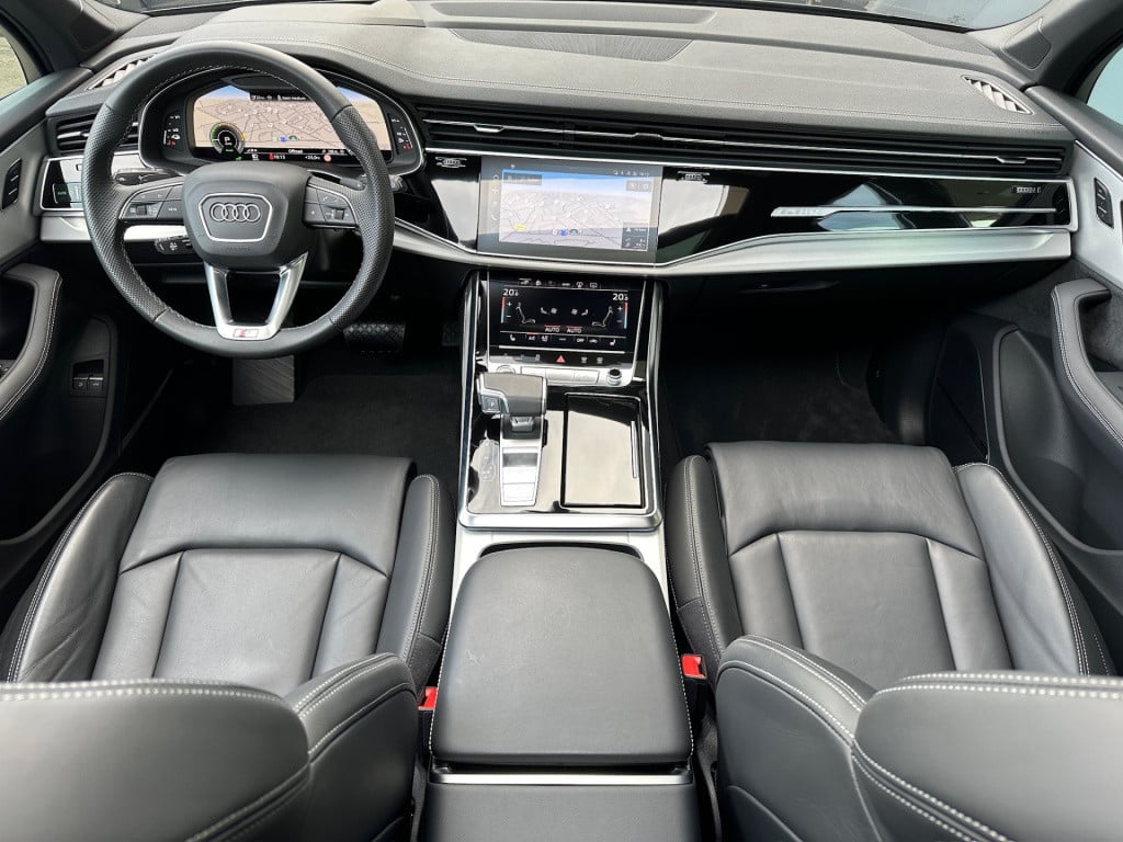 Audi Q7 55 tfsi e quattro pro line s-line | panoramadak | luchtvering | tre