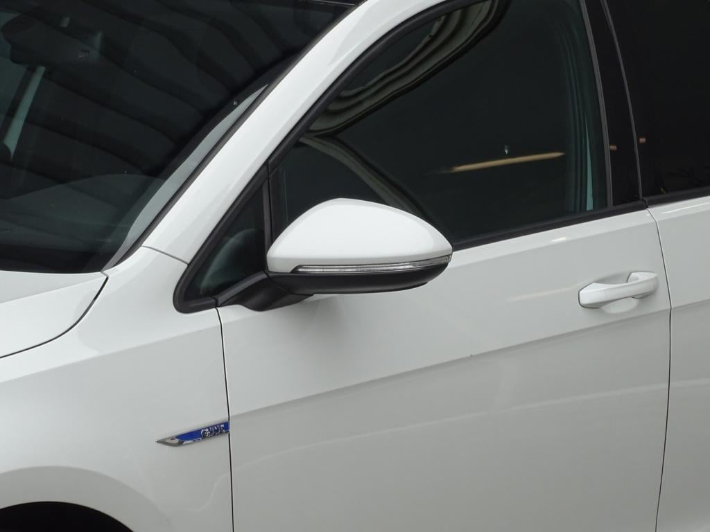 Volkswagen Golf 1.4 tsi gte | led | navi | bluetooth