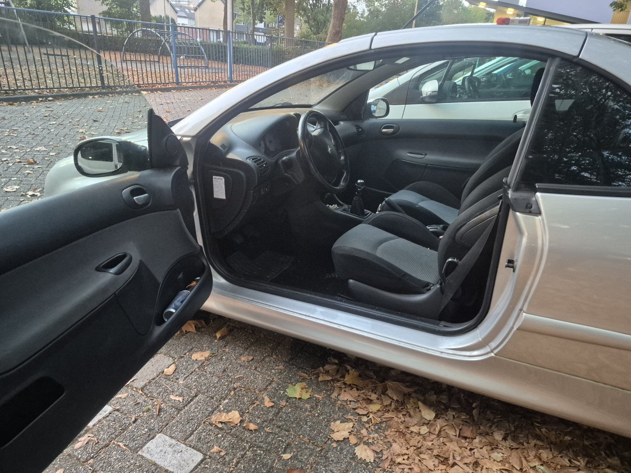 Peugeot 206cc tekoop of te ruil