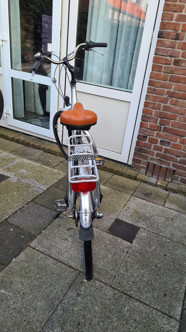 Dames fiets met 3 versnellingen-28inch-Fr.maat 52cm-Nieuw slot