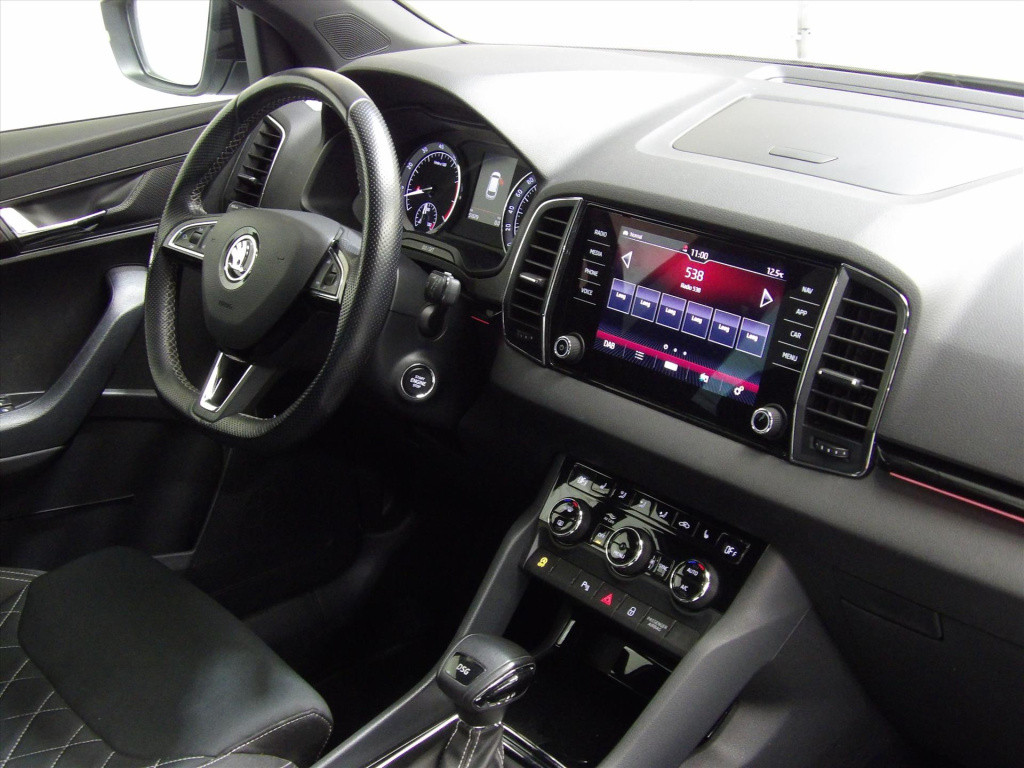 Skoda Karoq 1.5 tsi act greentech 150pk dsg-7 sportline business