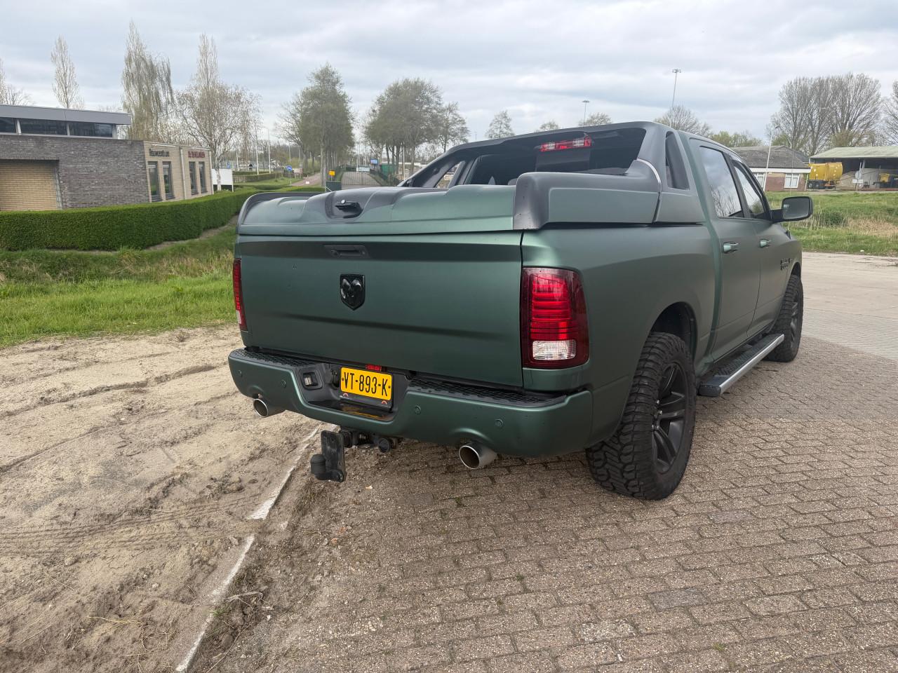 Dodge Ram 1500 Sport  5.7 Hemi 2016