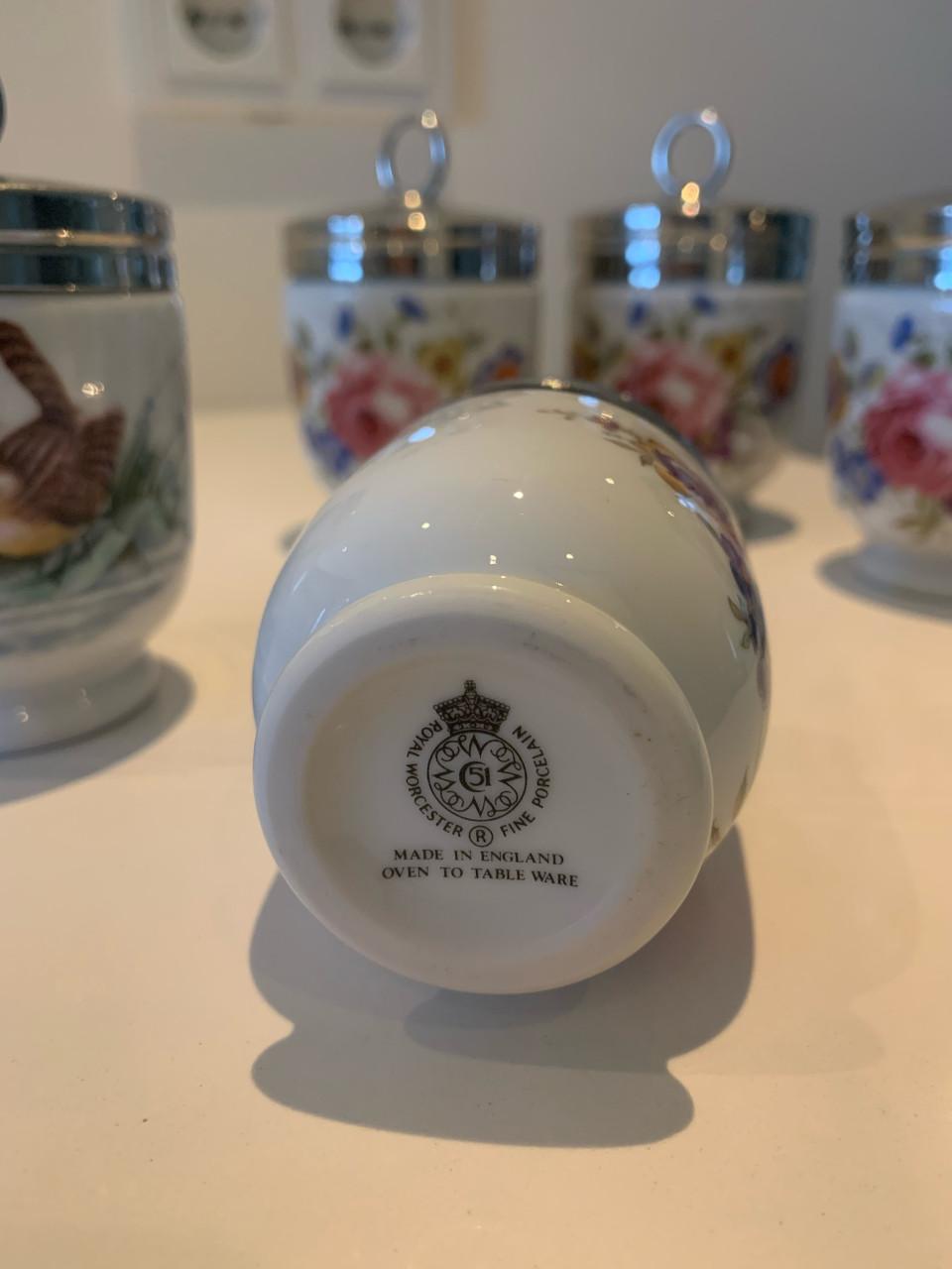 4 egg coddlers porselein