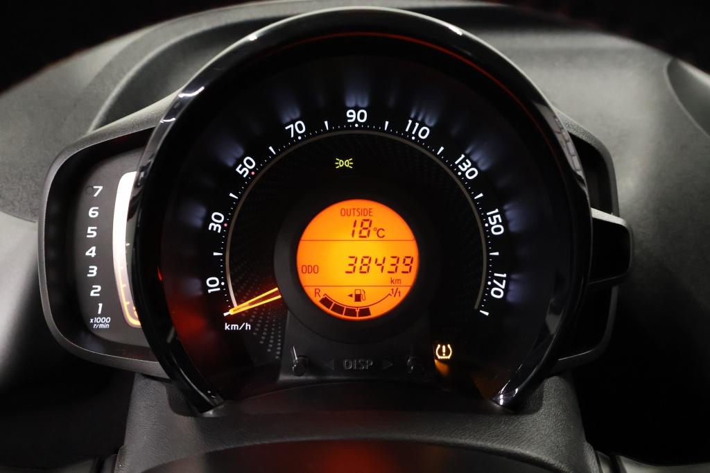 Toyota Aygo 1.0 vvt-i x-play