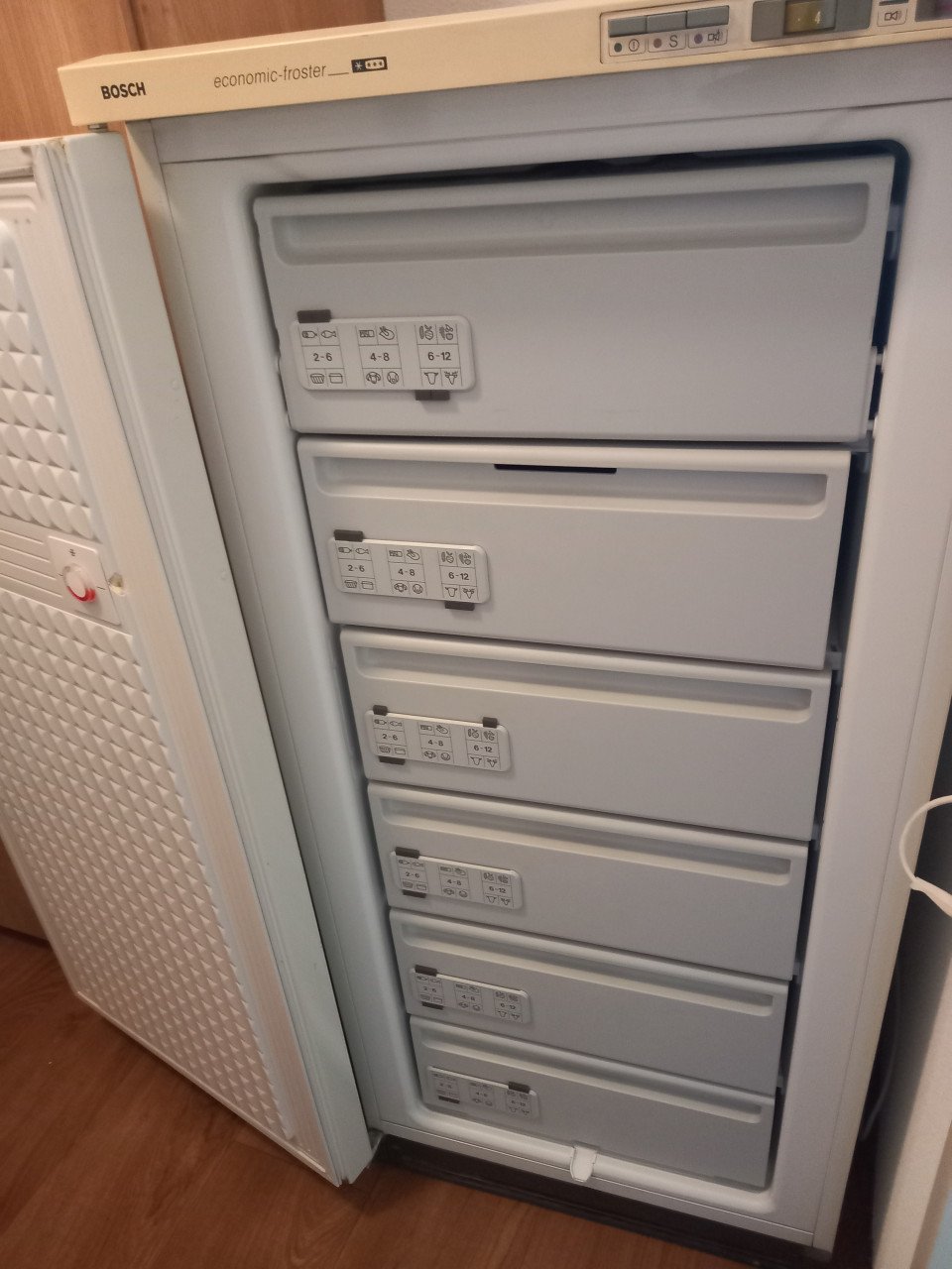 Vriezer met 6 laden Bosch (Gereserveerd)