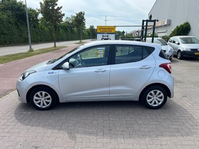Hyundai I 10 1.0i i-motion comfort plus nieuwe model