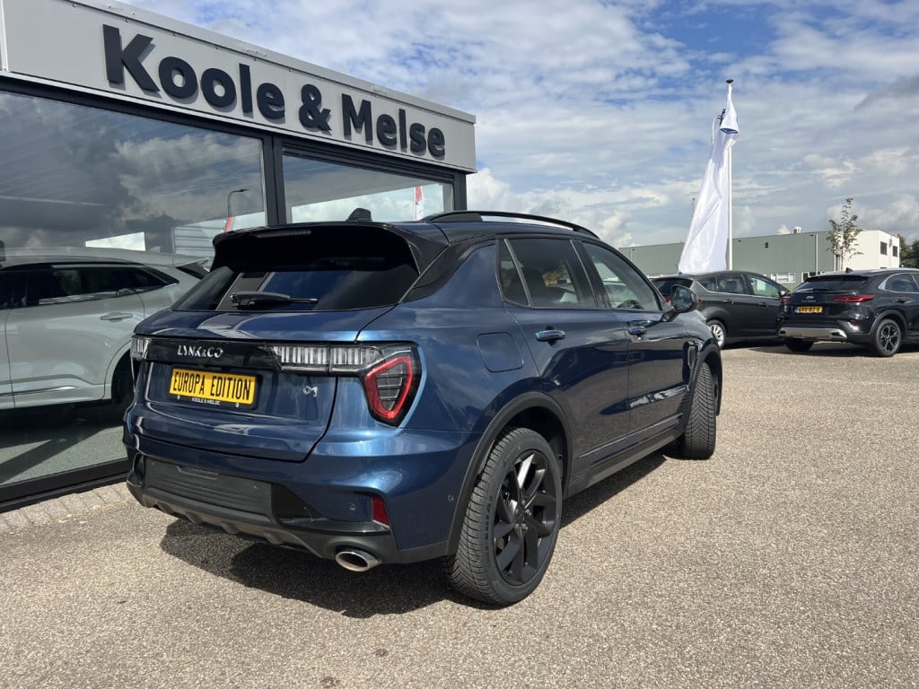 Lynk & Co 01 1.5 261pk plug in hybrid, 360gr camera , zwarte velgen , panod