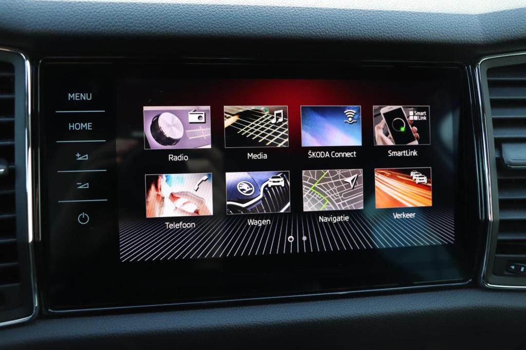 Skoda Kodiaq 1.5 tsi sportline business 150pk dsg7 7p. | pano | trekhaak | 