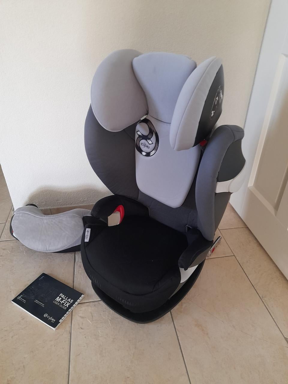 Cybex gold  autostoel 15/36 kg met isofix (in goede nette staat)