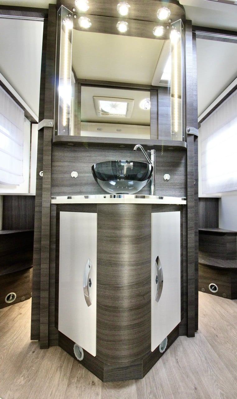 Mclouis Carat 480G (Queensbed+Hefbed,AUTOMAAT, Eerste eigenaar, Nieuwstaat)