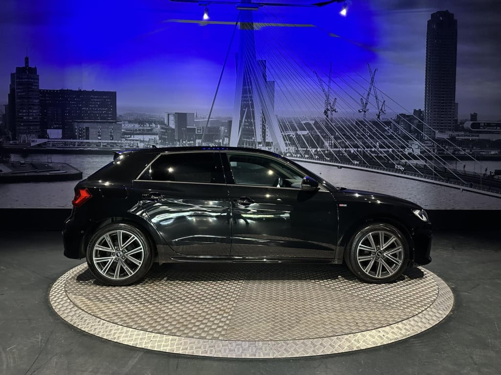 Audi A1 Sportback 25 tfsi s-line *adap.cruise*sportstoelen*s-line interieur