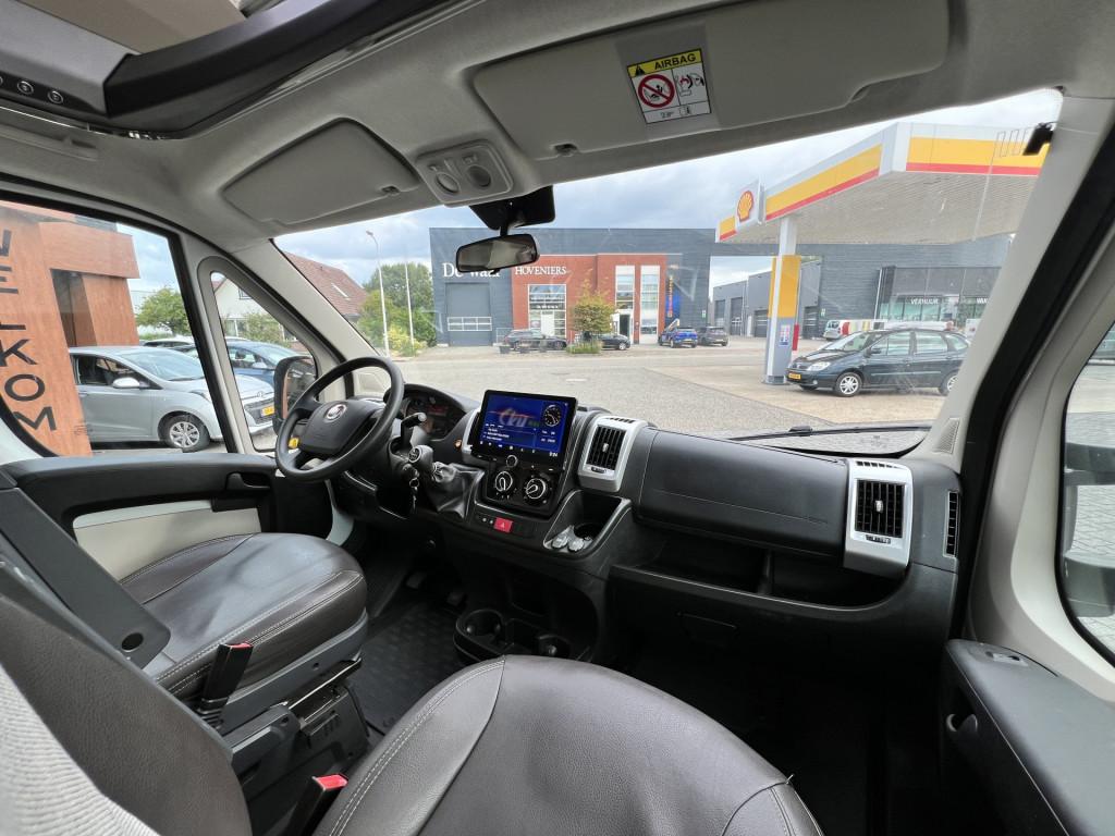 Chausson Onbekend 757 welcome | 2 enkele bedden + 1 groot bed | camera | tv