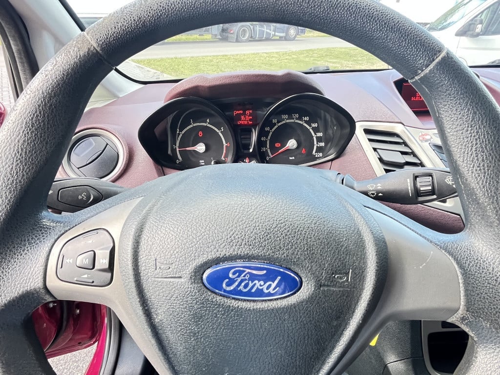 Ford Fiesta 1.4 trend automaat