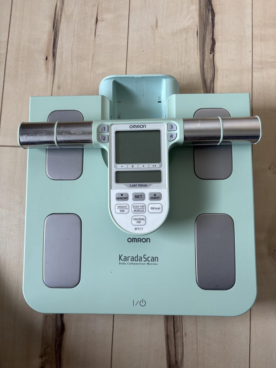 Omron BF511 Karada Scan personenweegschaal z.g.a.n.