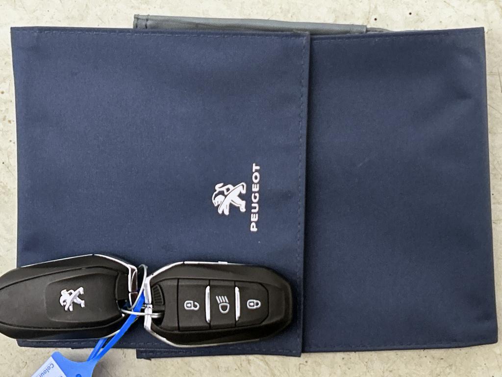 Peugeot E-2008 ev gt 50 kwh | rijklaar | panoramadak | stoelverwarming | ad