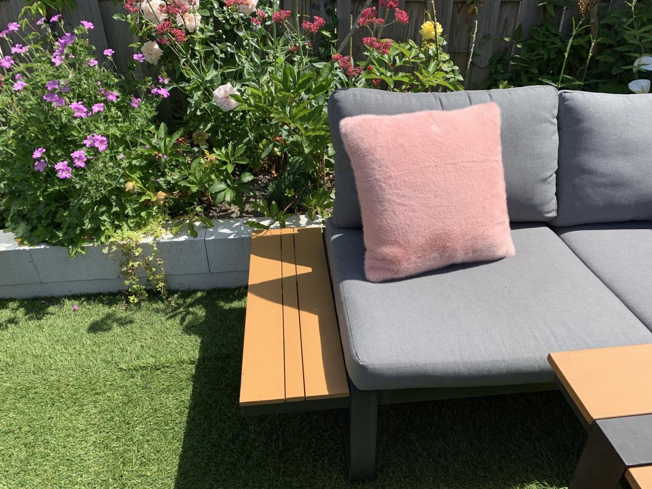 Loungeset met hoge tafel en lage tafel, bankje