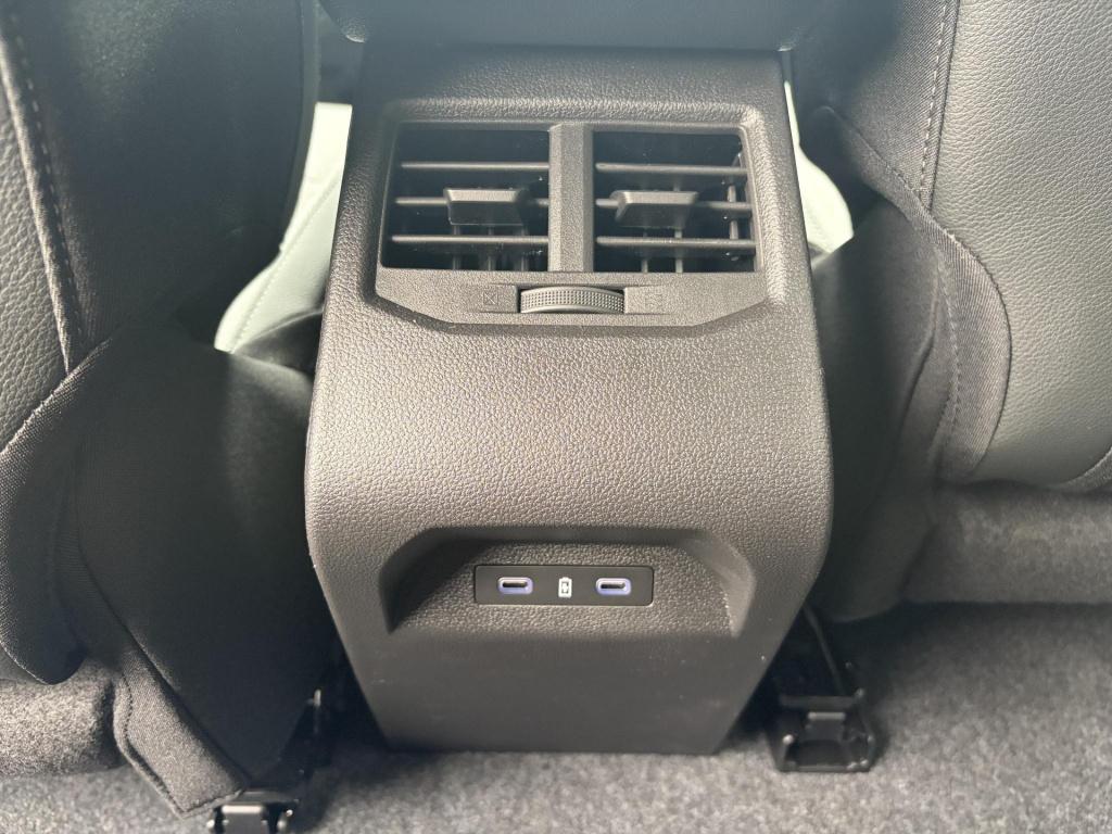 Mitsubishi Eclipse Cross intense+ 87 kwh inclusief €4000,- korting