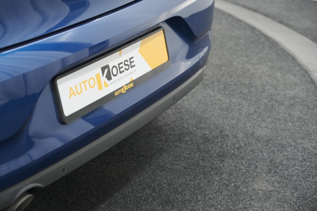 Renault Clio tce 90 zen | parkeersensoren | navigatie | apple carplay