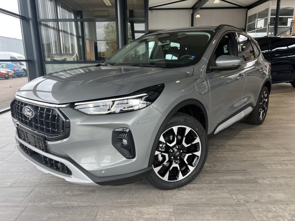 Ford Kuga 2.5 phev active slechts 322km!
